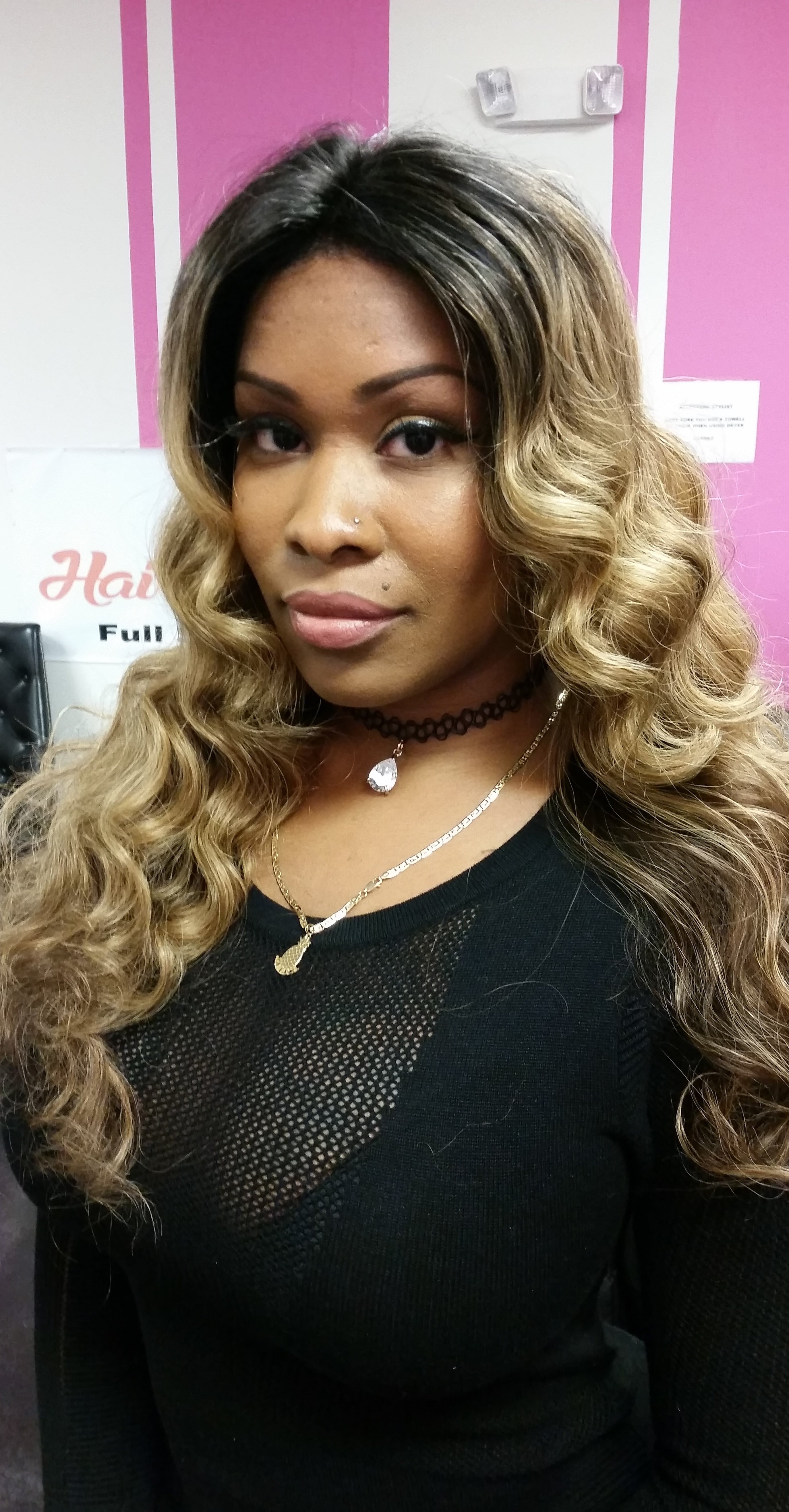 Customer Selfie in our Premium Lace Front Wig Honey Blonde